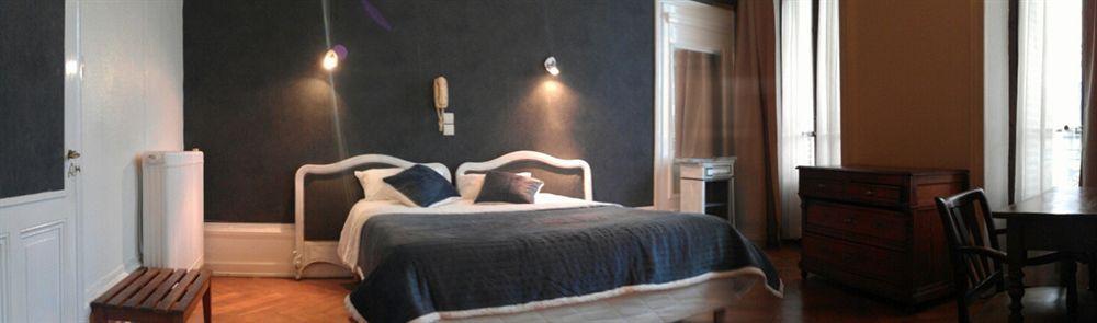 Hotel Savoy Aix-les-Bains Bagian luar foto
