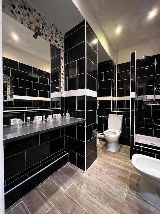 Hotel Savoy Aix-les-Bains Bagian luar foto