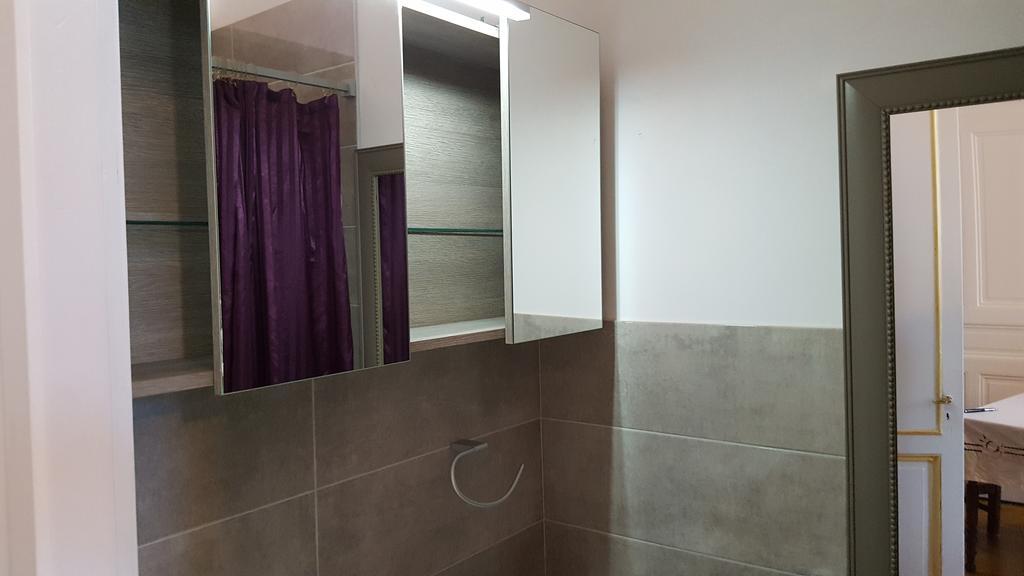 Hotel Savoy Aix-les-Bains Bagian luar foto